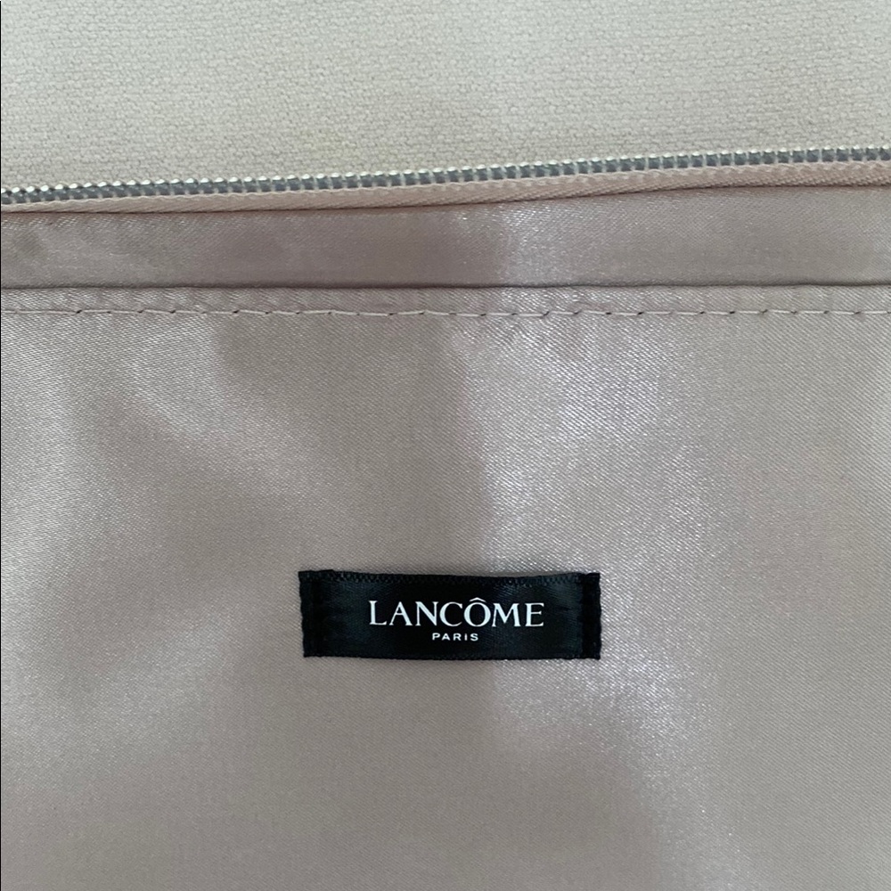 New Lancome light pink cosmetic bag. Case with Embossed Floral Design - Picture 6 of 6